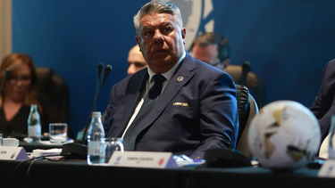 Investigan si hubo administración fraudulenta de fondos de la AFA (presidida por Claudio Tapia), que debían destinarse a los clubes. Investigan si hubo administración fraudulenta de fondos de la AFA (presidida por Claudio Tapia), que debían destinarse a los clubes.