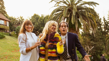 Daniel Scioli, Mariano Cúneo Libarona y Enzo Ferrari: quién es quién en la serie de Coppola.