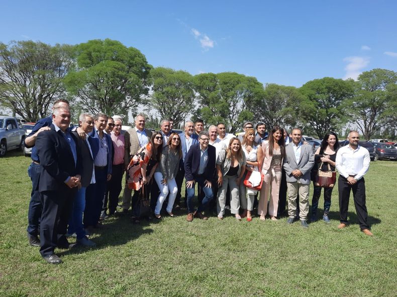 Emir Felix estuvo presente en la visita de Sergio Massa a Mendoza.