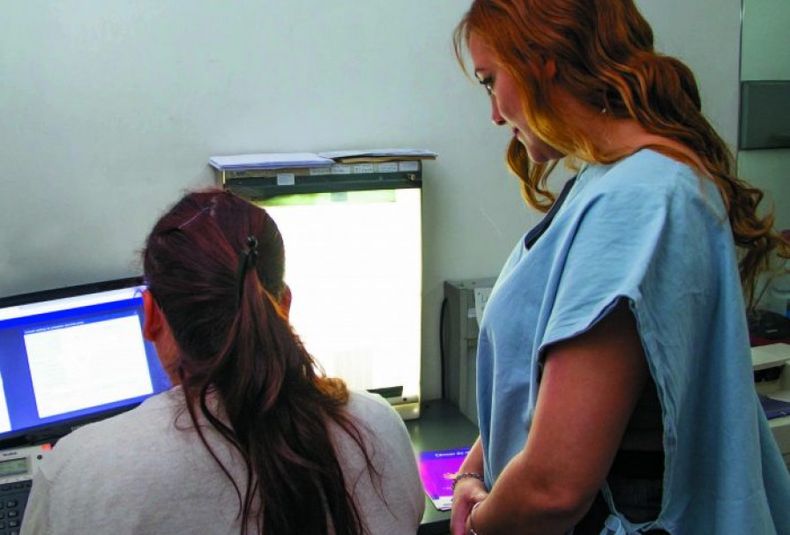 Por el momento, la herramienta se encuentra en su fase de prueba y desarrollo. Por el momento, la herramienta se encuentra en su fase de prueba y desarrollo.