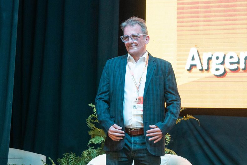 Javier Oyhenart en la Argentina Mining 2025: Los profesionales de la agrimensura estamos esperando los nuevos proyectos mineros