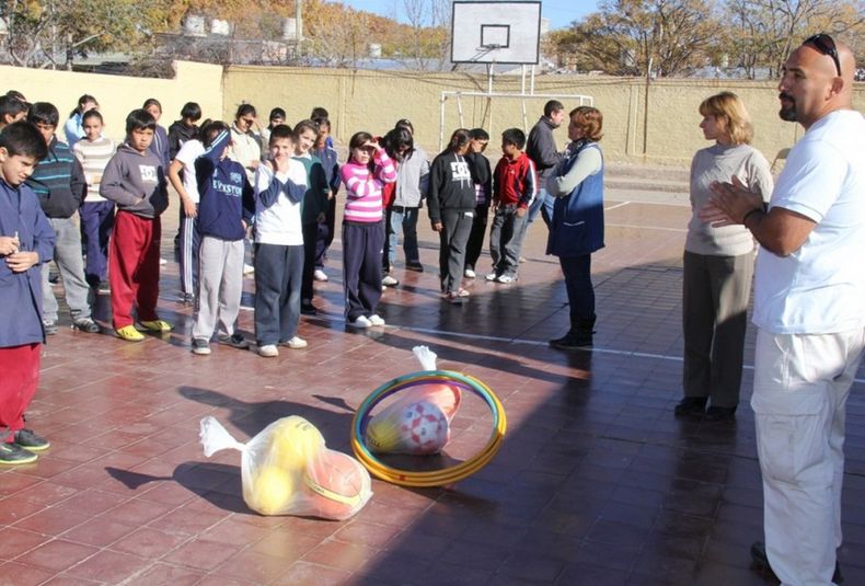Deporte en las escuelas de Luján