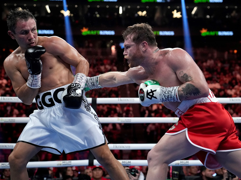 Canelo Álvarez ganó por punto el duelo