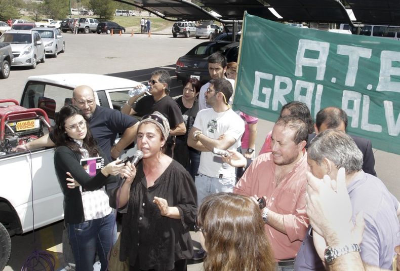 Protesta empleados UNCUYO rectorado
