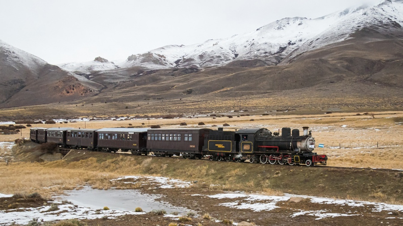 La Patagonia se prepara para festejar el centenario de su tren turistico; La Trochita 