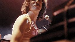 Tengo que volverte a ver: la Ciudad homenajea a Charly García y los 40 años de Clics Modernos.