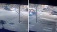 Video: un motociclista protagonizó un violento choque contra un auto en Tunuyán