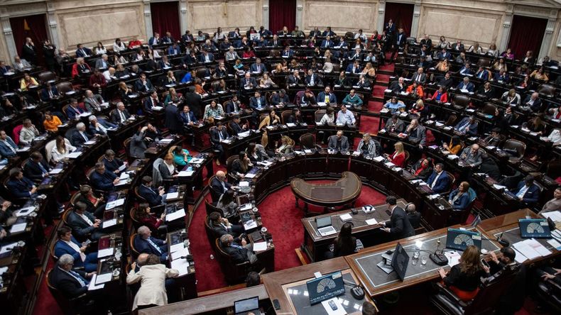 Buscan que funcionarios públicos se capaciten en Lengua de Señas
