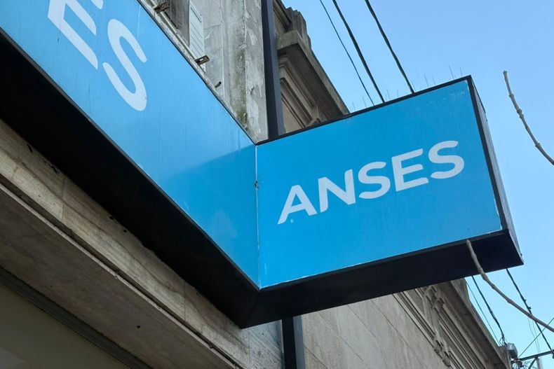 ANSES: quiénes cobran este martes 14 de julio de 2026