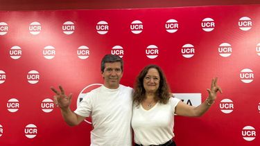 Andrés Lombardi y Beatriz Mohr, la nueva conducción radical en Mendoza hasta 2027. Andrés Lombardi y Beatriz Mohr, la nueva conducción radical en Mendoza hasta 2027.