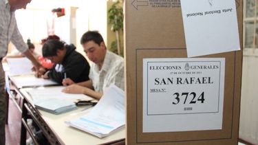 San Rafael convocó a elecciones para concejales y convencionales para el próximo 22 de febrero: qué pasará. San Rafael convocó a elecciones para concejales y convencionales para el próximo 22 de febrero: qué pasará.