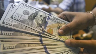 Expectativa y cautela del mercado: el dólar al borde del límite antes de las elecciones Expectativa y cautela del mercado: el dólar al borde del límite antes de las elecciones