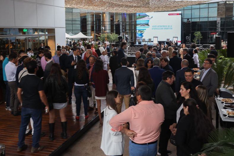 Con poca presencia pol&iacute;tica de peso, se llev&oacute; adelante el Desayuno de Coviar.