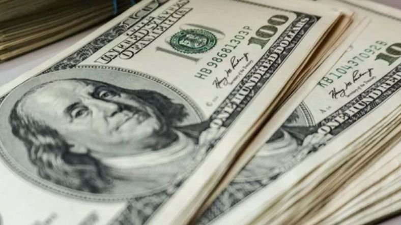 El dólar oficial cerró a $ 126,60 y los dólares bursátiles operan con altibajos