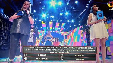 Alina Kobziar (de blanco) llegó dos veces a la final del programa