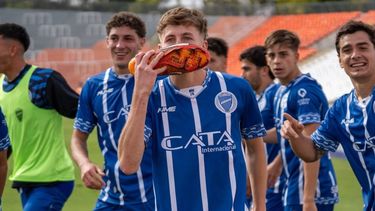¿Fin de la novela? Santino Andino tendría definido su futuro por una cifra histórica. Foto: Club Godoy Cruz. ¿Fin de la novela? Santino Andino tendría definido su futuro por una cifra histórica. Foto: Club Godoy Cruz.
