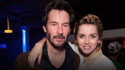 Keanu Reeves y Ana de Armas protagonizan esta película en Netflix.