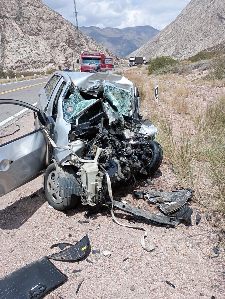 Ya son dos los muertos por el gravísimo accidente vial en Alta Montaña