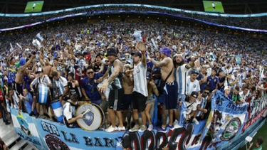 El Gobierno argentino compartirá información de hinchas con restricciones de ingreso a estadios para reforzar la seguridad en el Mundial 2026 de Estados Unidos. El Gobierno argentino compartirá información de hinchas con restricciones de ingreso a estadios para reforzar la seguridad en el Mundial 2026 de Estados Unidos.