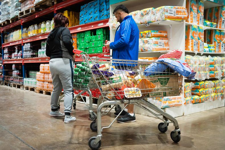 10 de Junio de 2025, Oscar David, supermercados, compras, precios, valor canasta familiar, consumo, gasto mensual, aumento, inflación, carrito