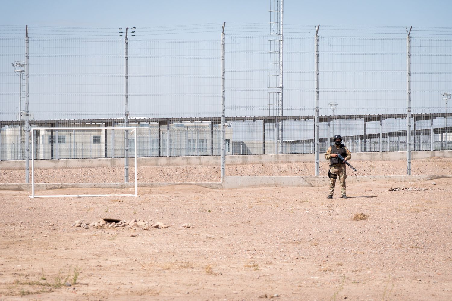 Los efectivos encontraron múltiples envoltorios que contenían sustancias ilícitas fraccionadas Los efectivos encontraron múltiples envoltorios que contenían sustancias ilícitas fraccionadas