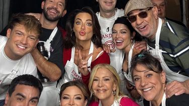 ¿Nació el amor en MasterChef Celebrity? Aseguran que estos dos participantes estarían juntos