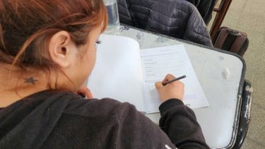 Pruebas Aprender: alumnos de Mendoza demuestran sus conocimientos en Lengua y Matemática. Pruebas Aprender: alumnos de Mendoza demuestran sus conocimientos en Lengua y Matemática.