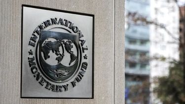 El FMI pidió a la Argentina fortalecer las reservas y avanzar en un camino más ambicioso