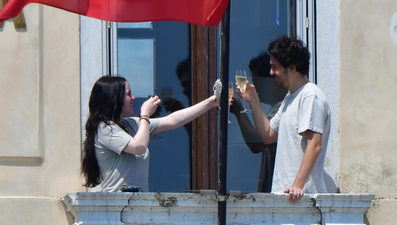 Billie Eilish confirmed her romance and surprised everyone: who is Nat Wolff, the actor who conquered her