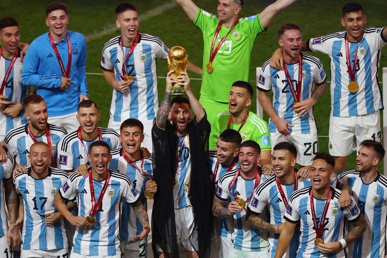 La Selección recuerda el primer mes de la obtención de la gloria.