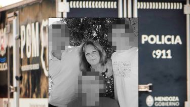Margarita Gutiérrez junto a sus tres hijos. La justicia sospecha que alguno de estos pudo participar del femicidio. Margarita Gutiérrez junto a sus tres hijos. La justicia sospecha que alguno de estos pudo participar del femicidio.
