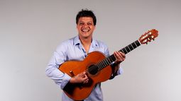 Lisandro Bertín celebra 15 años de cuyanía