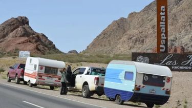 El Gobierno lanzó Mendoza VanLife para fomentar el turismo en motorhomes: los lugares habilitados. El Gobierno lanzó Mendoza VanLife para fomentar el turismo en motorhomes: los lugares habilitados.