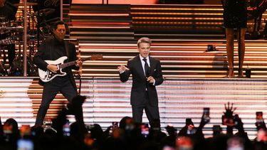 Luis Miguel brilló en su primer show en Argentina.