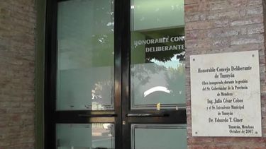 concejales deberan renunciar a sus cargos por recibir dos sueldos del estado