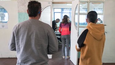 Elecciones PASO 2023: extienden el horario de votación en la ciudad de Buenos Aires.