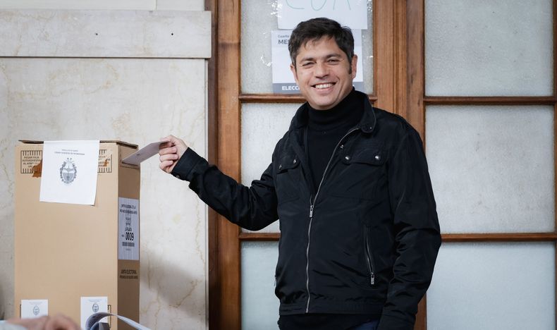 El mandatario votó pasadas las 10.30