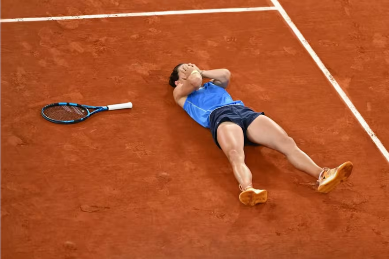Roland Garros sigue sorprendiendo.