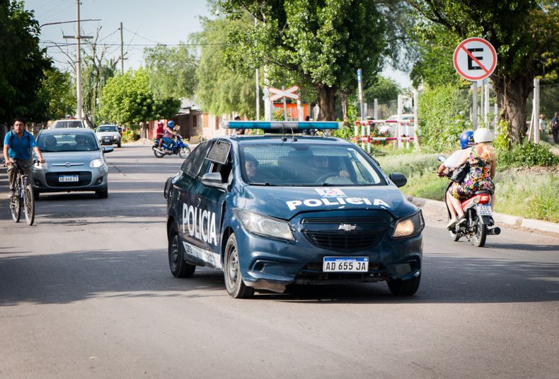 Homicidio Héctor Morales, Crimen Maipú, barrio Chacabuco, El Rosal, policia cientifica, policia, movil, movil policial