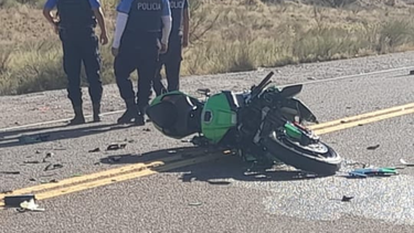 Fuerte choque en Ruta 7 dejó a un motociclista en estado crítico Fuerte choque en Ruta 7 dejó a un motociclista en estado crítico