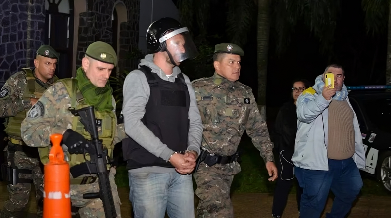 El diputado libertario Germán Kiczka fue detenido en Corrientes y luego trasladado. La ministra de Seguridad, Patricia Bullrich, se refirió al tema.