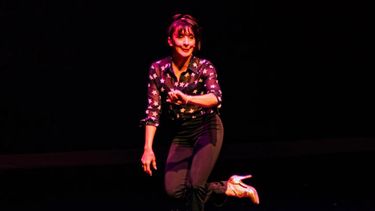 Anita Martínez se despide de su unipersonal Histeriotipos en el Teatro Plaza