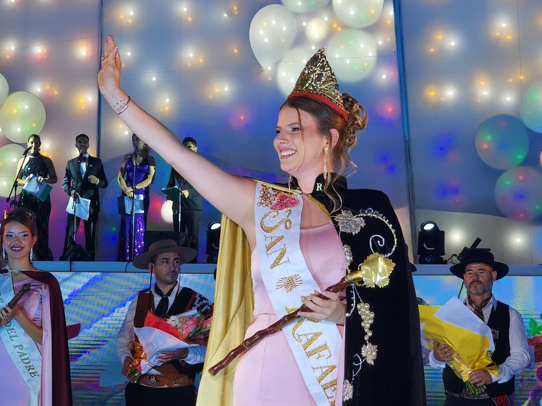 Vendimia 2026 Cuatro Propuestas Compiten Por Celebrar Los 90 A Os De Sofia Zingaretti Reina La Vendimia San Rafael 2025 03jpeg