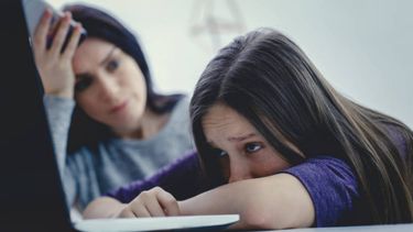 La adolescencia en red social: cómo se deberían comprender su relación en la actualidad