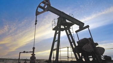 Mendoza llama a licitación nacional e internacional para explotar cinco áreas hidrocarburíferas. Mendoza llama a licitación nacional e internacional para explotar cinco áreas hidrocarburíferas.