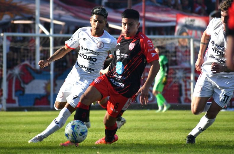 Triunfó el fútbol del Globito en Las Heras (Foto: Prensa ACSM).