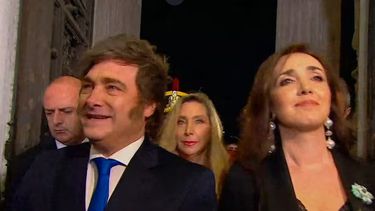 ¿Hubo empujón? El tenso momento entre Victoria Villarruel y Karina Milei al ingresar al Congreso. ¿Hubo empujón? El tenso momento entre Victoria Villarruel y Karina Milei al ingresar al Congreso.