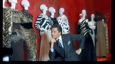 A los 93 años murió Valentino, el referente de la moda italiana