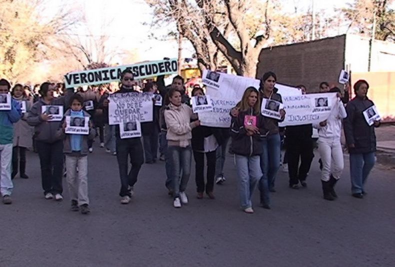Marcha por Verónica Escudero, nena violada y asesinada en Tunuyán