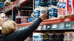 ¿Cuál es la mejor promoción bancaria para cuidar tu bolsillo en la compra diaria?